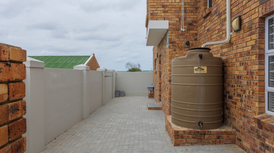 4 Bedroom Property for Sale in Oceanview Heights Western Cape